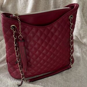 Chic Quilted Burgundy Shoulder Bag